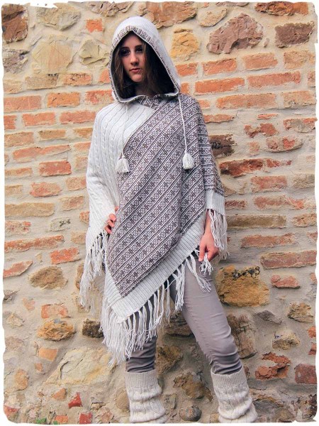 Poncho-de-style-peruvien